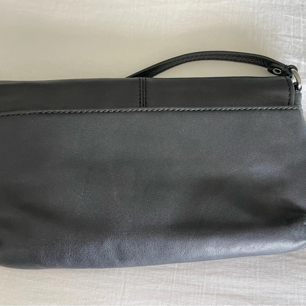Coach Black Leather Wristlet with Detachable Strap. Great condition. - Picture 7 of 8